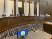 Суд разрешил женщине из Джорджии подать иск против производителей средств для выпрямления волос